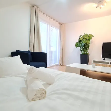Apartment Naehe Airbus Manching Buitenkant foto
